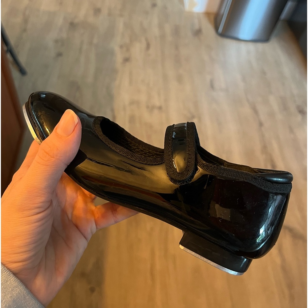 size 13 tap shoes